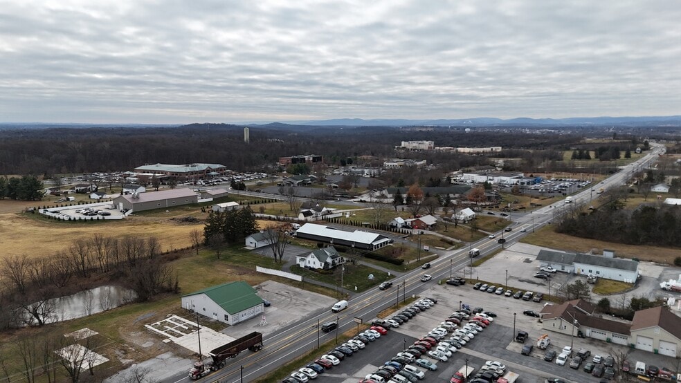 More Photos Of 1789 York Rd, Gettysburg Light Distribution For Lease