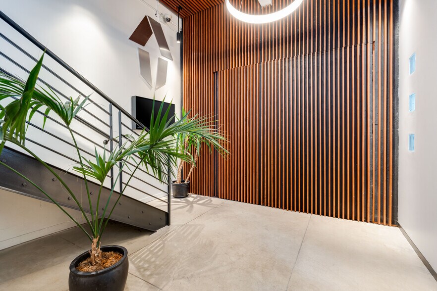 More Photos Of 185 Clara St, San Francisco Office For Lease