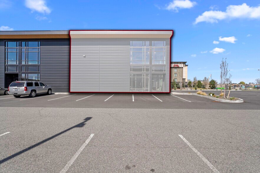 More Photos Of 6902 Rodeo Dr, Pasco Flex For Lease