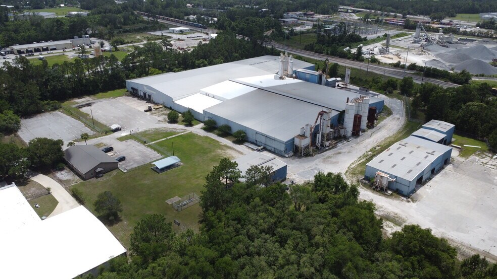 More Photos Of 2100 Line St, Brunswick Industrial For Sale