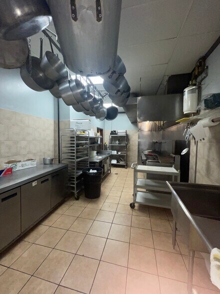 More Photos Of 105-107 Franklin St, Belleville Storefront Retail Residential For Sale