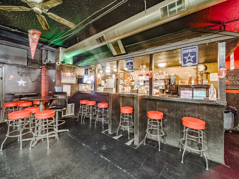 More Photos Of 3409 Miller Ave, Fort Worth Restaurant For Sale