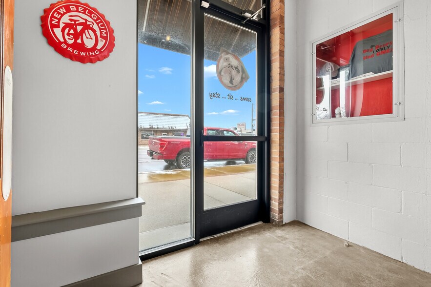 More Photos Of 117 E Allegan St, Otsego General Retail For Sale