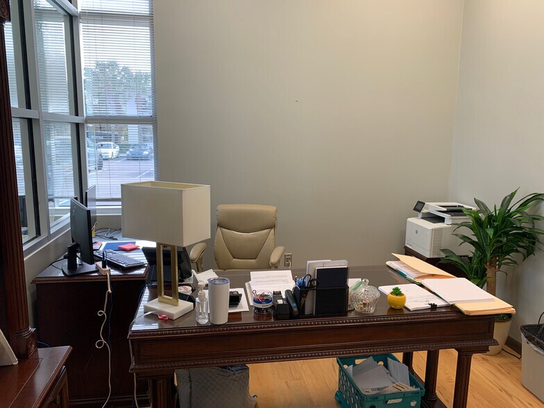 More Photos Of 8810 Commodity Cir, Orlando Coworking Space