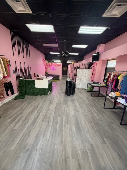 More Photos Of 2901 E Park Ave, Tallahassee Storefront Retail Office For Lease