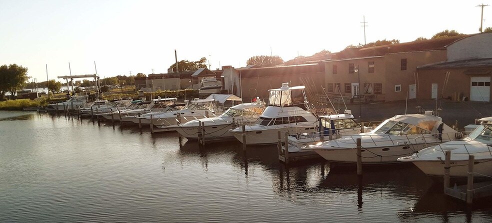 More Photos Of 800 S Washington Ave, Ludington Marina For Sale