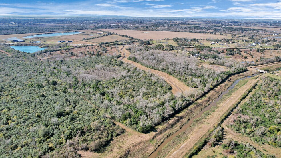 More Photos Of 10 FM 2403, Alvin Land For Sale