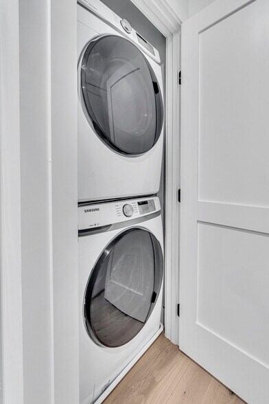 More Photos Of 1103 Fern St NW, Washington Apartments For Sale