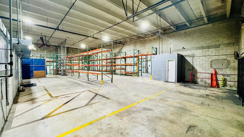 More Photos Of 7955 NW 64th St, Miami Warehouse For Sale