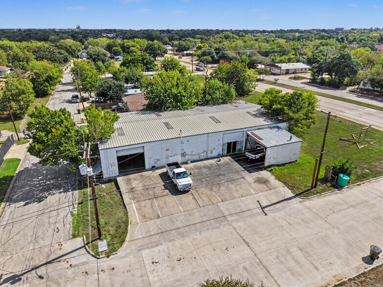 More Photos Of 1602 W 24th St, Bryan Industrial For Sale