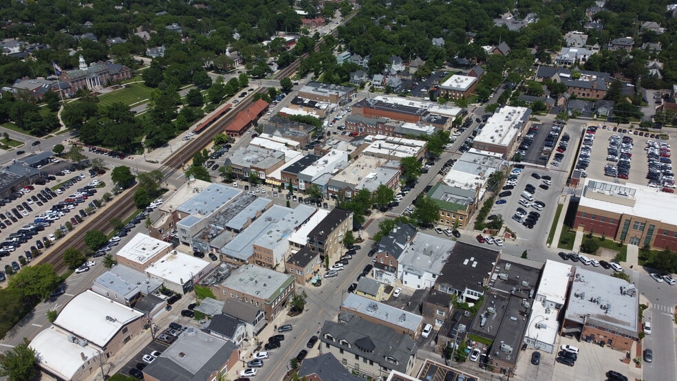 More Photos Of 11-21 E 1st St, Hinsdale Storefront Retail Office For Lease
