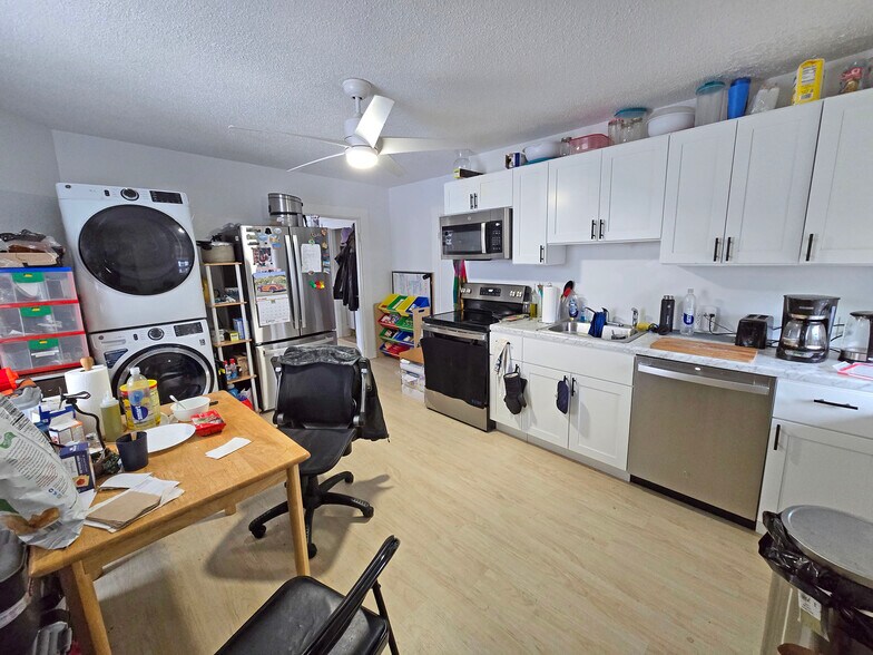 More Photos Of 122-126 Felton St, Waltham Apartments For Sale