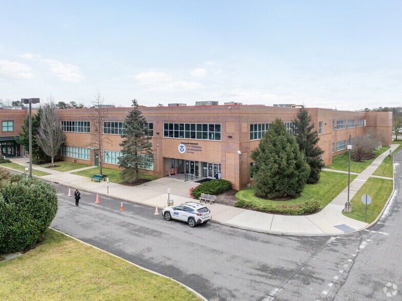 More Photos Of 5000 Corporate Ct, Holtsville Office For Lease