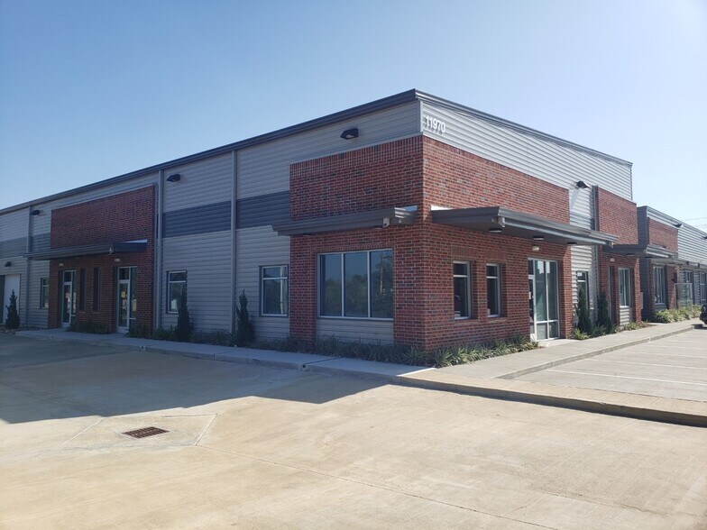 More Photos Of 11950 Barker Cypress Rd, Cypress Unknown For Lease