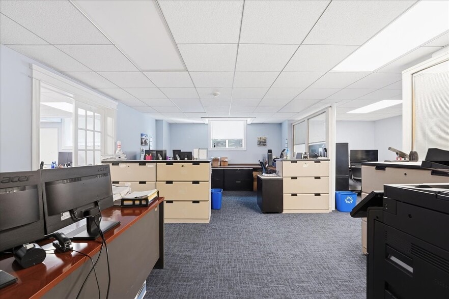 More Photos Of 96 Freneau Ave, Matawan Office For Sale