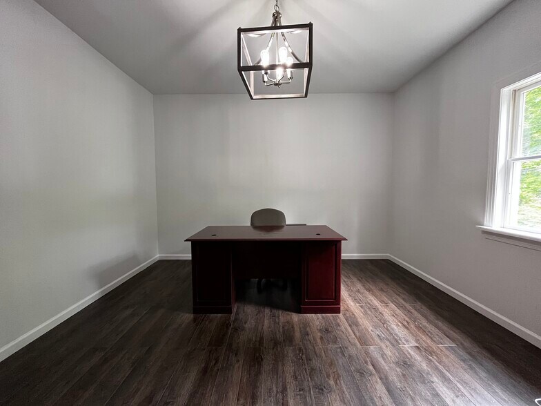 More Photos Of 593 Ramapo Valley Rd, Oakland Medical For Lease