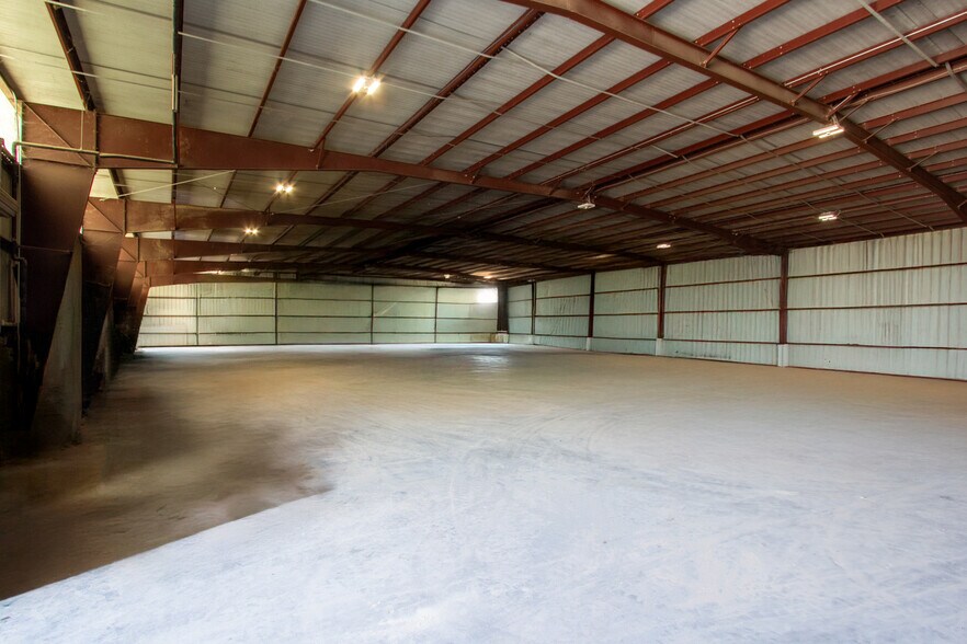More Photos Of 9730 Windfern Rd, Houston Industrial For Sale