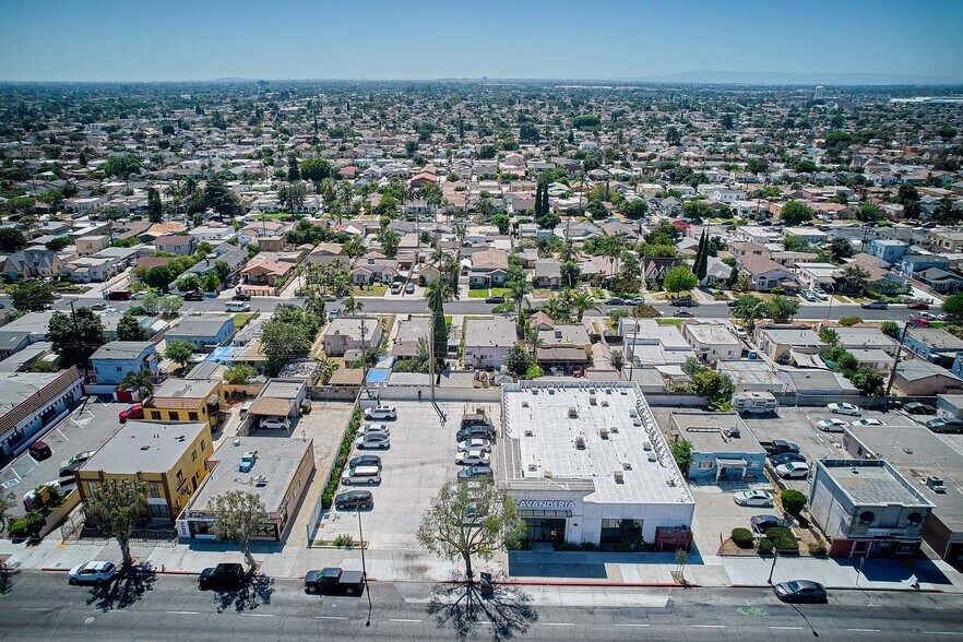 More Photos Of 3046 E Florence Ave, Huntington Park Freestanding For Sale