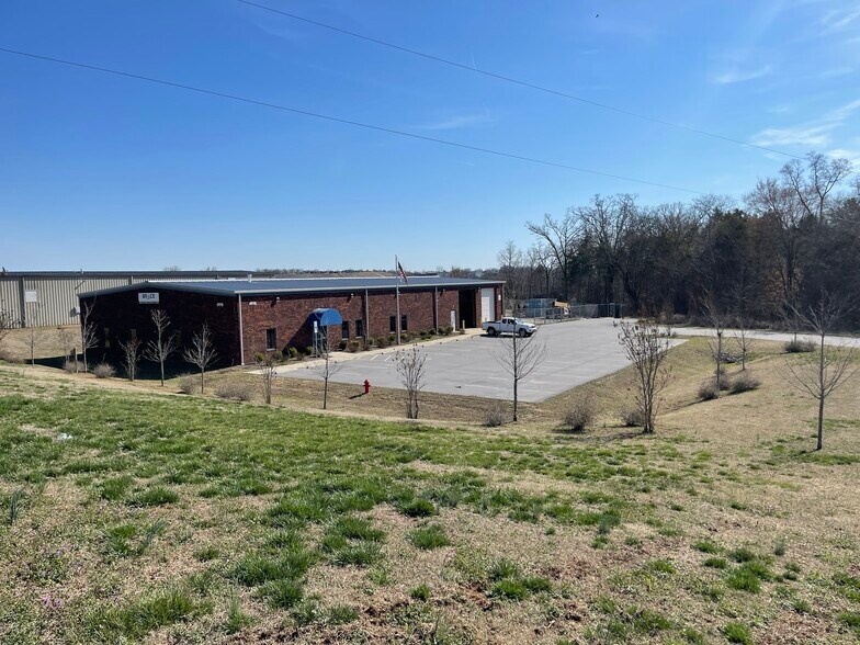 More Photos Of 4950 Stough Rd SW, Concord Flex For Sale