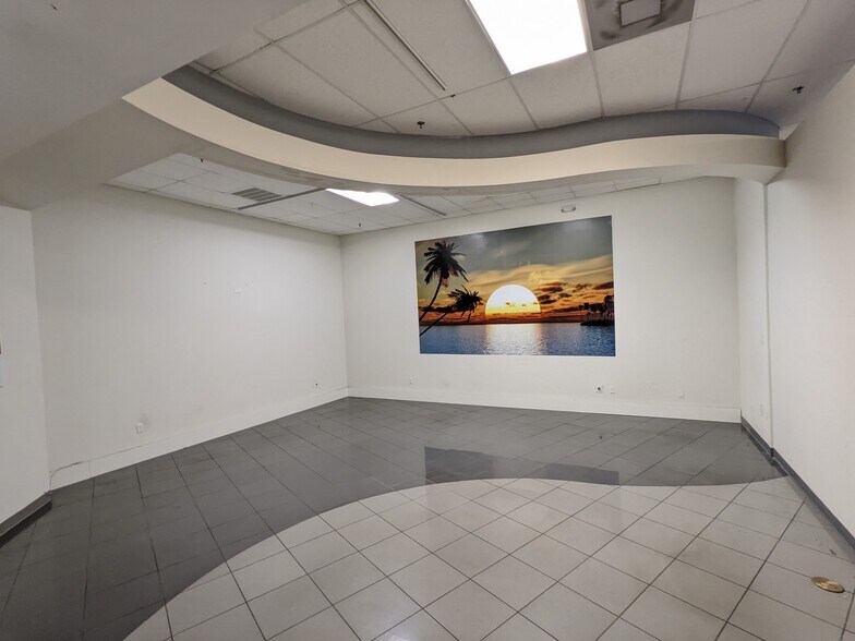 More Photos Of 614 E Altamonte Dr, Altamonte Springs Freestanding For Sale