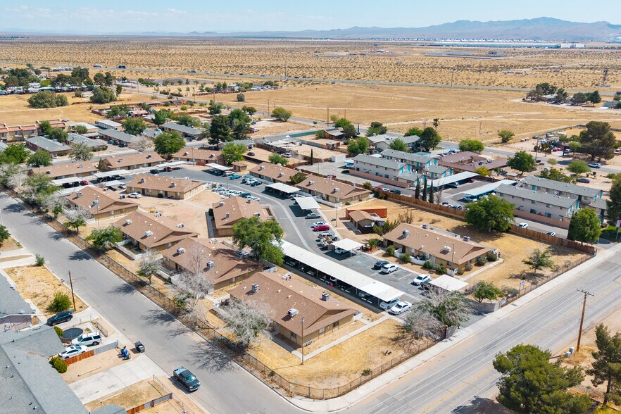 Primary Photo Of 11200 Chamberlaine Way, Adelanto Apartments For Sale