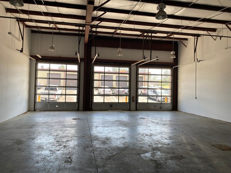 More Photos Of 2730 Austell Rd, Marietta Auto Repair For Lease