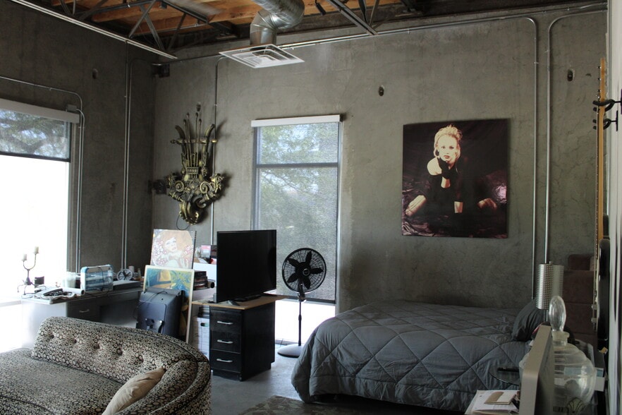 More Photos Of 4081 Silvestri Ln, Las Vegas Office For Sale