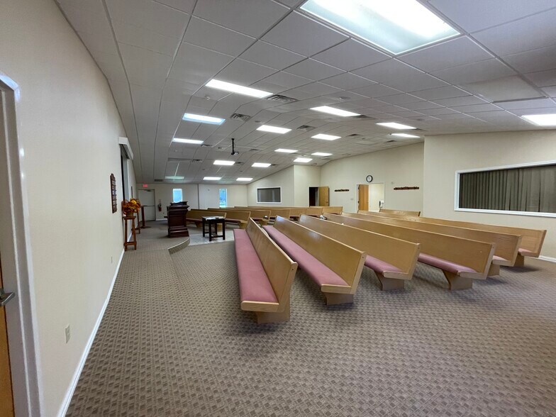 More Photos Of 501-599 Paris ave, Soper Religious Facility For Sale