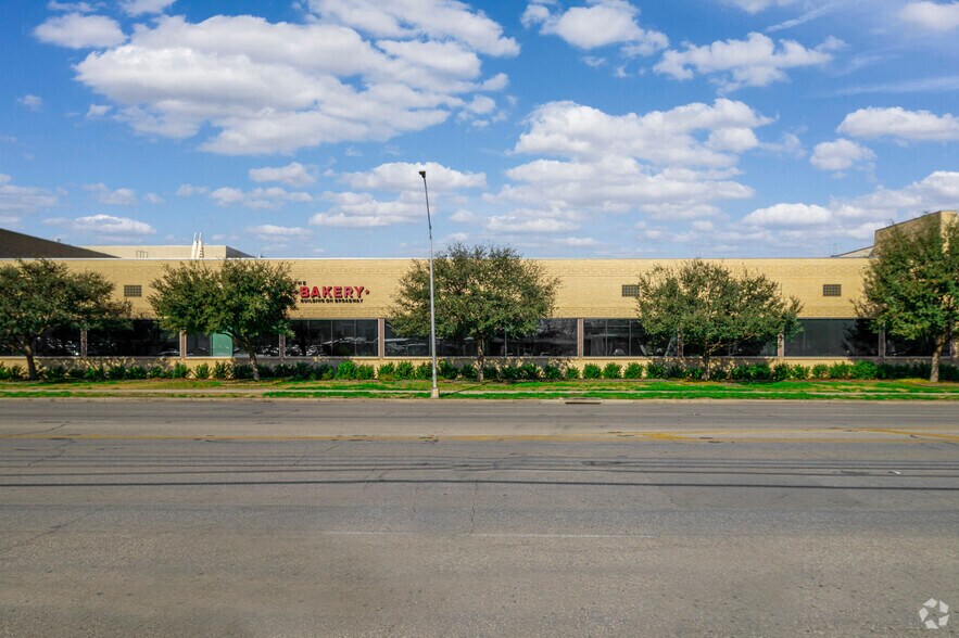 Primary Photo Of 2251 Broadway St, San Antonio Office For Lease