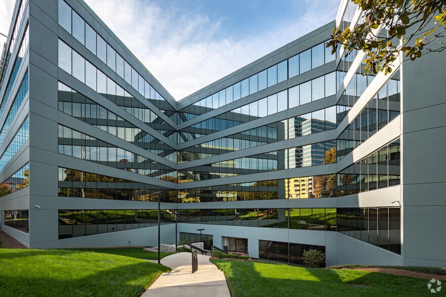 More Photos Of 3500 Piedmont Rd NE, Atlanta Office For Lease