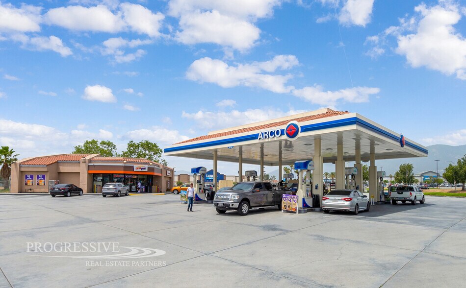 Primary Photo Of 3890 University Pky, San Bernardino Service Station For Sale