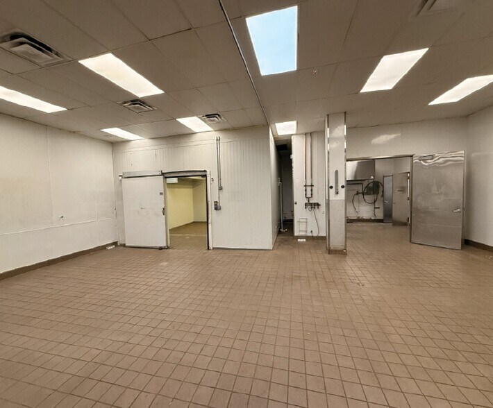 More Photos Of 4855-4865 36th St, Long Island City Warehouse For Lease
