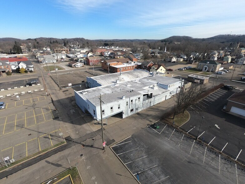 More Photos Of 145 1st Dr NE, New Philadelphia Flex For Lease