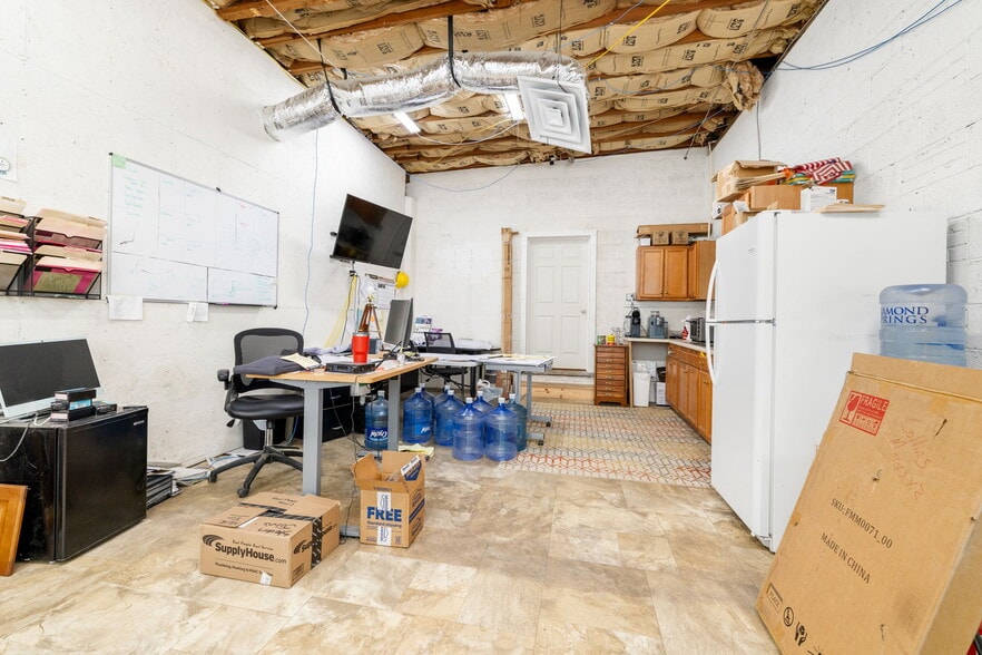 More Photos Of 728 N Main St, Emporia Auto Repair For Sale