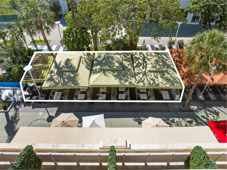 More Photos Of 525-533 Lincoln Rd, Miami Beach, Miami Beach Storefront For Lease