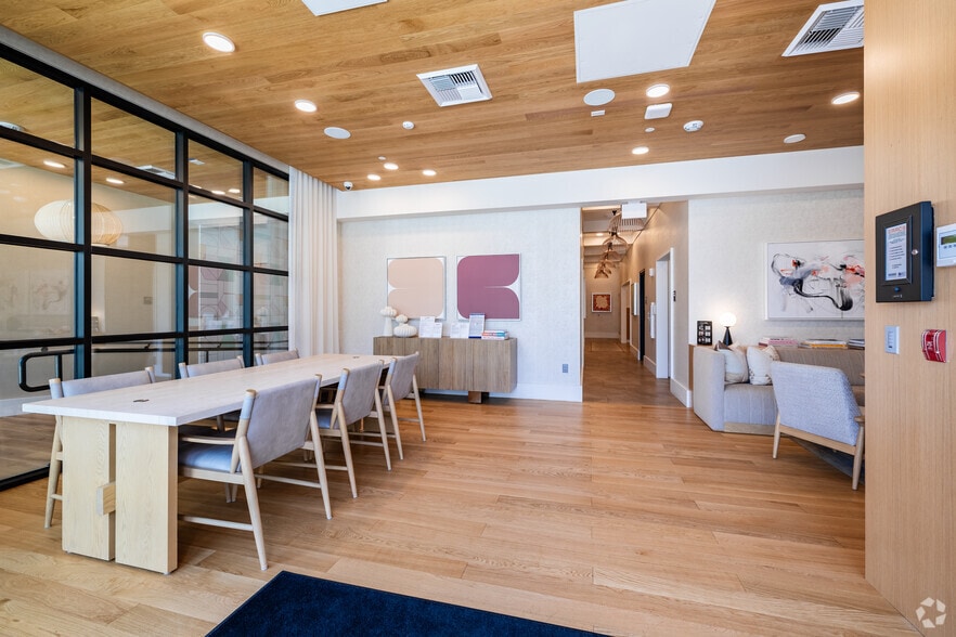 More Photos Of 7520-7566 W Sunset Blvd, Los Angeles Apartments For Lease