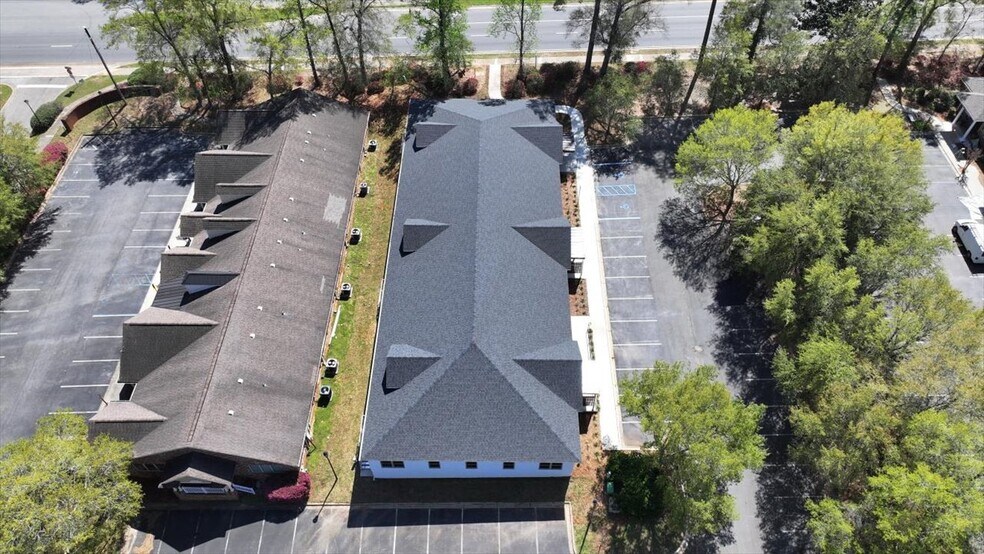 More Photos Of 2458 Mahan Dr, Tallahassee Medical For Lease