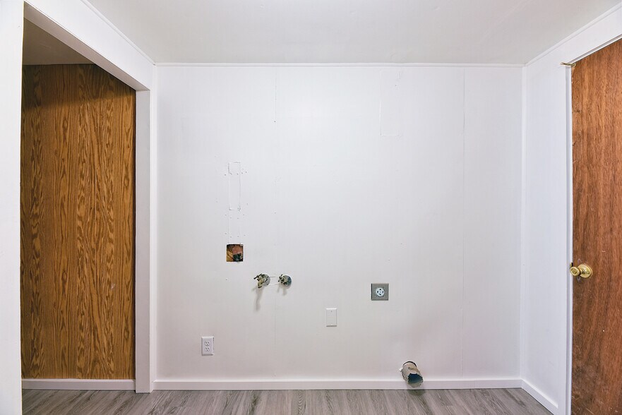 More Photos Of 1808 Spring St, Medford Apartments For Sale