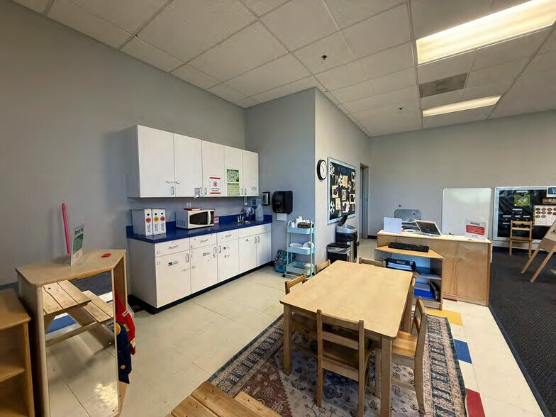 More Photos Of 3791 Oceanic Way, Oceanside Daycare Center For Lease