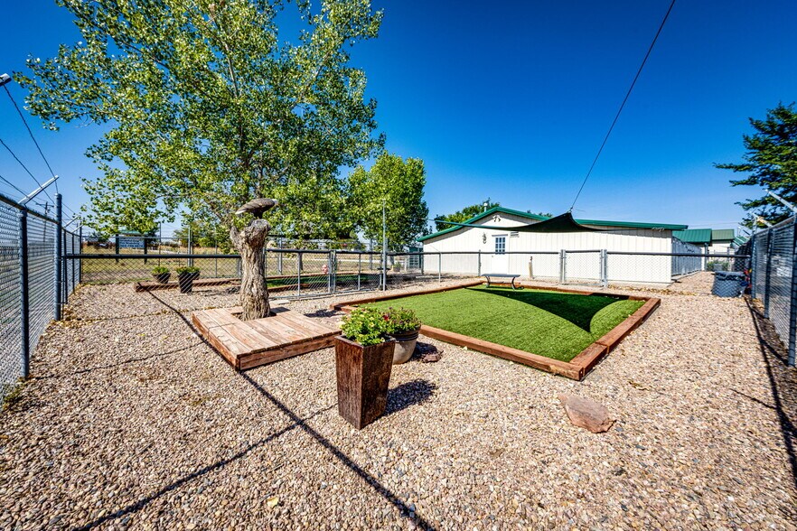 More Photos Of 7673 County Road 6, Brighton Veterinarian Kennel For Sale