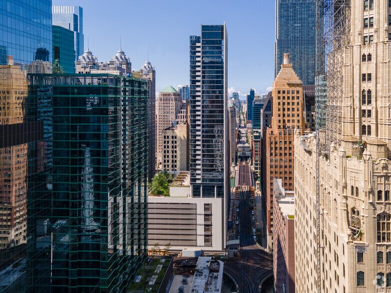 More Photos Of 210 N Wells St, Chicago Apartments For Lease