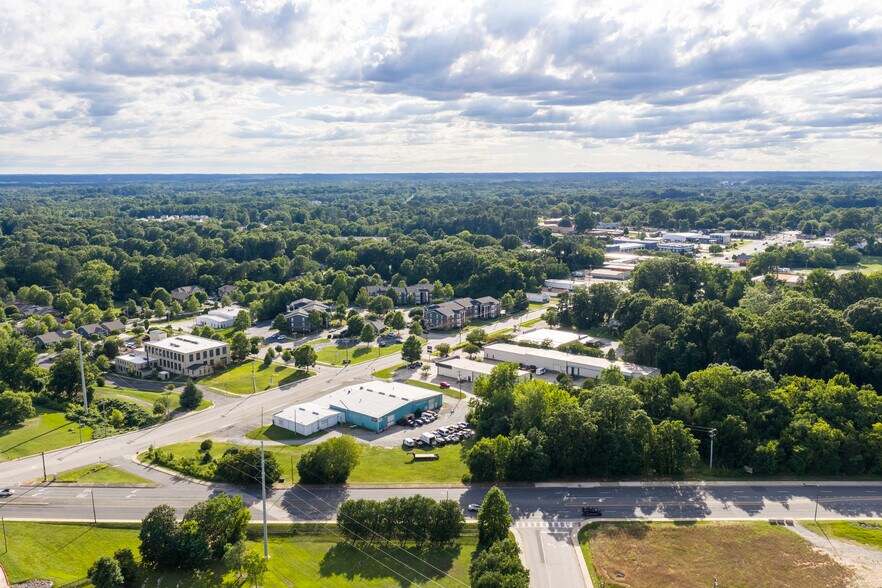 More Photos Of 650 W Main St, Rock Hill Flex For Sale