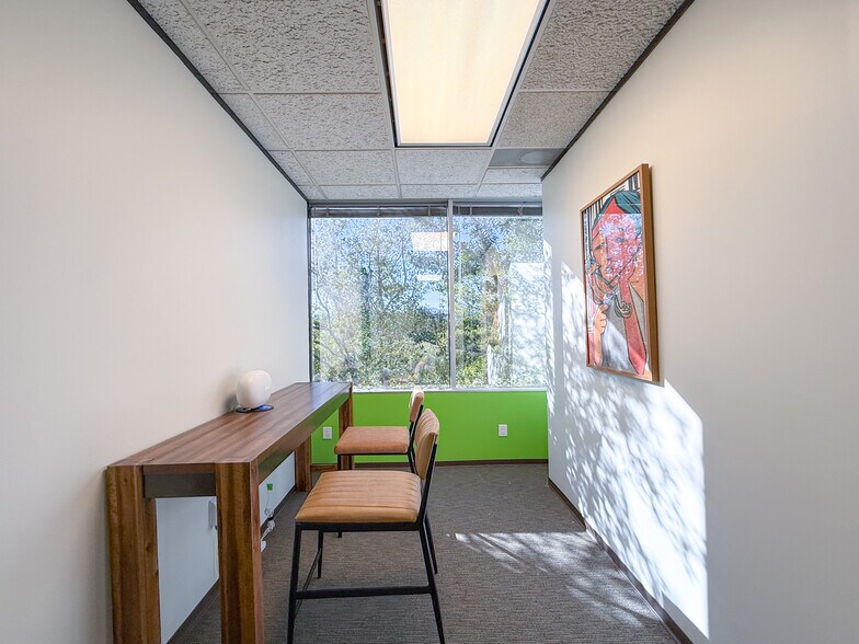 More Photos Of 2901 Wilcrest Dr, Houston Office For Lease