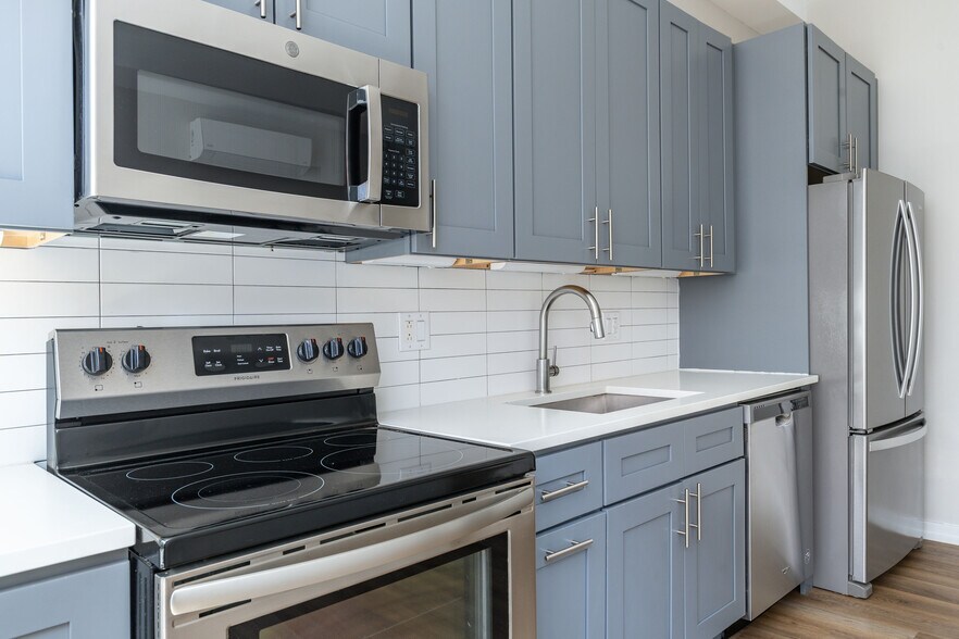 More Photos Of 2616 W Girard Ave, Philadelphia Apartments For Sale