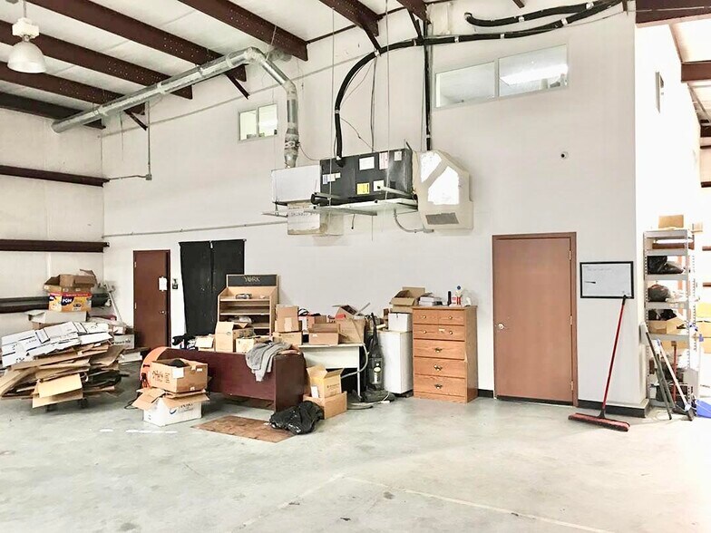 More Photos Of 4007 Osage St, Houston Warehouse For Sale