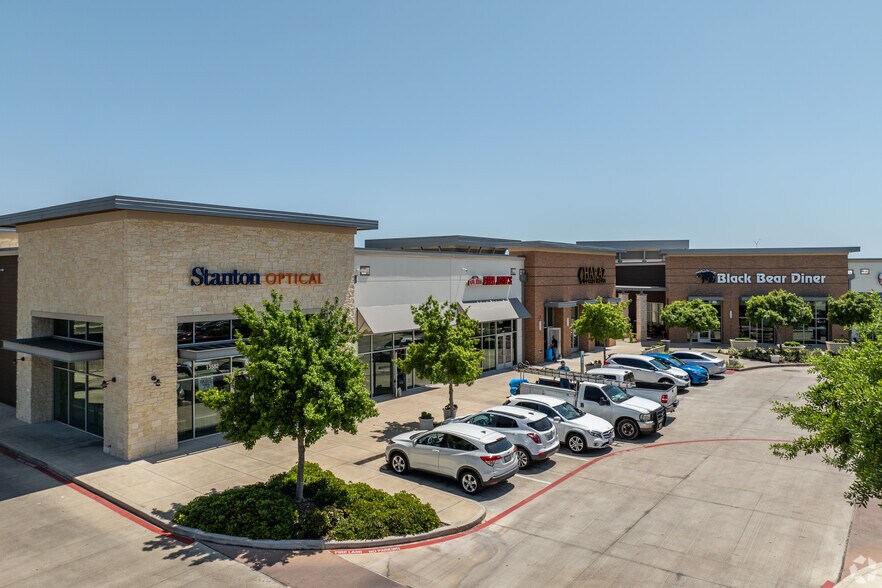 More Photos Of 13517 University Blvd, Sugar Land Unknown For Lease