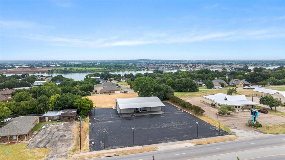 More Photos Of 1817 S Morgan St, Granbury Auto Dealership For Sale