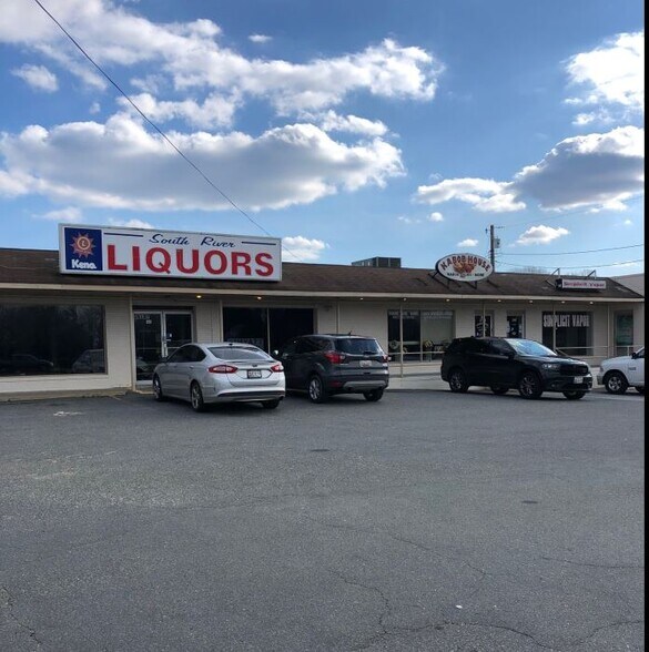 More Photos Of 3137 Solomons Island Rd, Edgewater Storefront For Lease