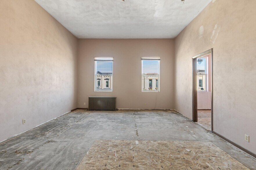 More Photos Of 315 E Main St, Waupun General Retail For Sale