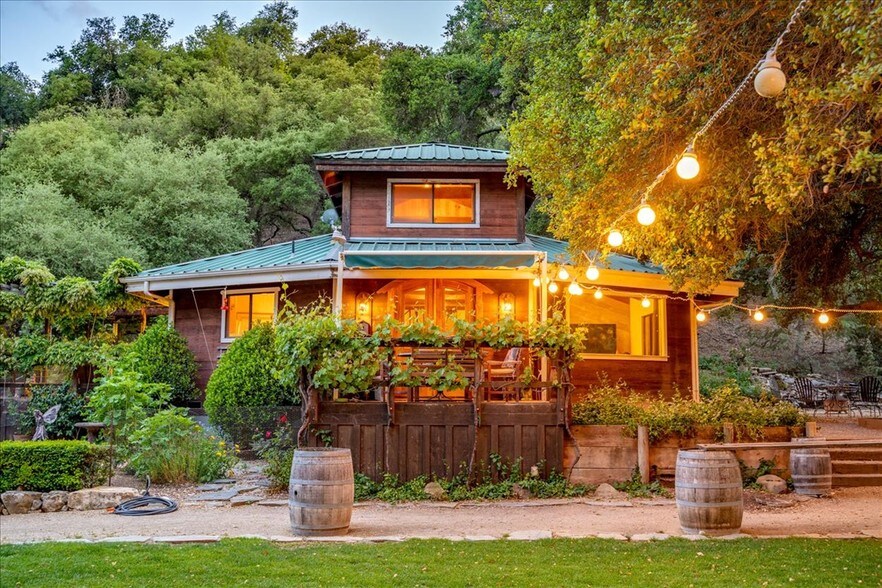 More Photos Of 1525 Peachy Canyon Rd, Paso Robles Winery Vineyard For Sale